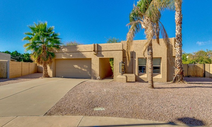 Barclay Place House | Ideal Scottsdale location for Perfect Desert Vacation - Cozy & well equipped