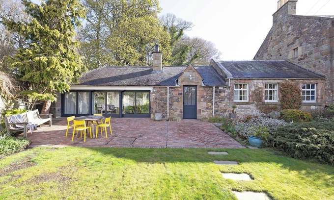 Dunbar Apartment | Idyllic Cottage with Garden and Patio