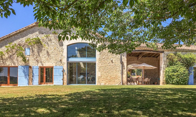 Cauzac House | Idyllic country house with pool in a beautiful landscape.