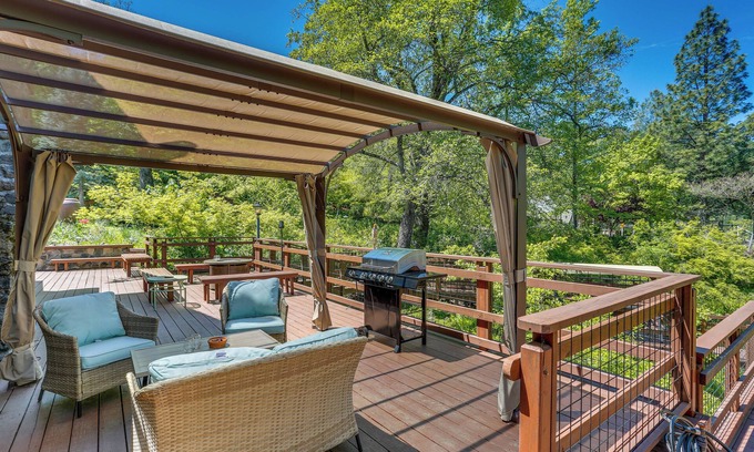 Shasta County House | Idyllic Whitmore Retreat w/On-Site Pond!