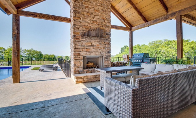 Williamstown House | Idyllic Williamstown Retreat w/Hot Tub & Pool!