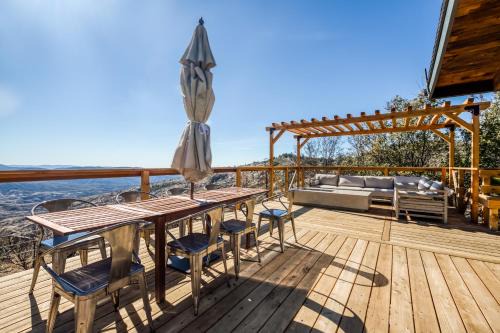 Idyllwild House | Idyllwild Overlook