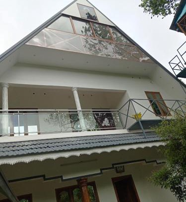 Pirmed House | ILA homestay