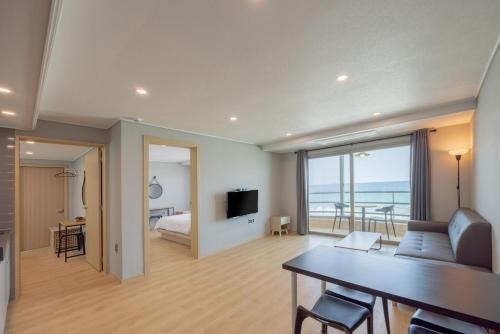Sokcho House | Ilchul Pension