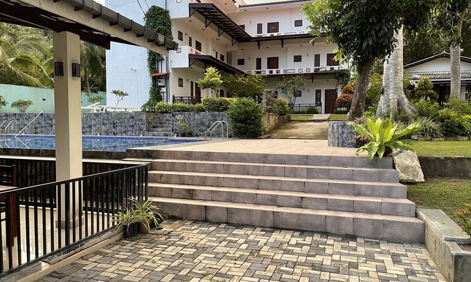 Ahangama Hotel | Illamperuma village hotel deluxe