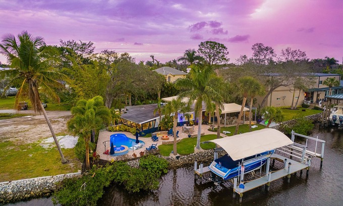 Bonita Springs House | Imperial River VACATION GEM - Best Resort-Like Vacation on the Imperial River!