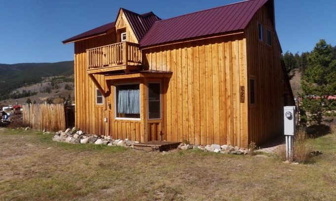 Pitkin Cabin | in Pitkin Town, on Quartz Creek, Satisfy Your Taste For Adventure
