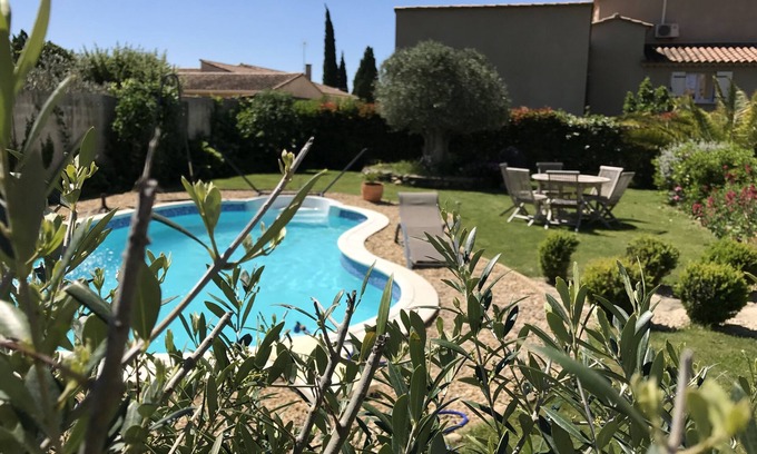Boulbon House | In Provence, near AVIGNON, villa rental