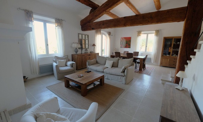 Roussillon Villa | In Roussillon, beautiful and charming villa with swimming pool and nice View