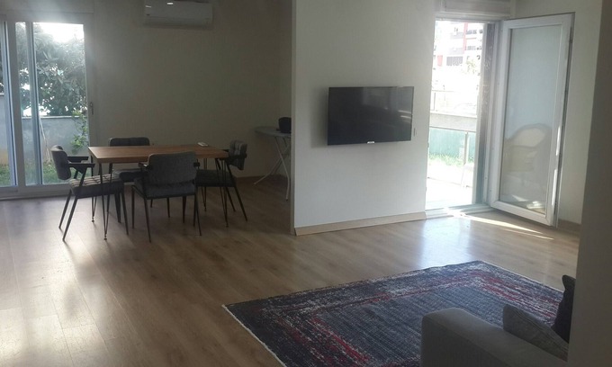 Liman Mahallesi Apartment | in the center, the beach is 700 meters.