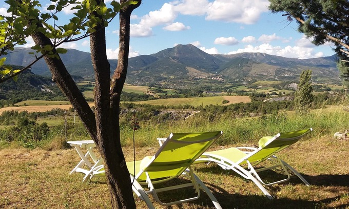 Montferrand-la-Fare House | In the heart of a natural park, provencal house with garden and terrace.