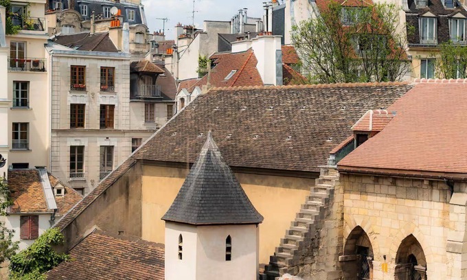 Sorbonne Apartment | In the heart of "Historic Paris": Saint-Germain-des-Prés and the Latin Quarter