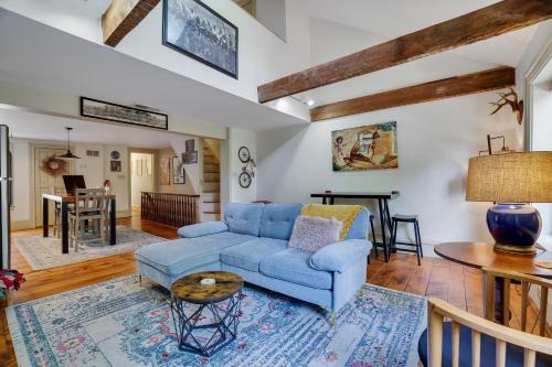 Ashfield Apartment | In The Heart Of Jim Thorpe (with your own parking)