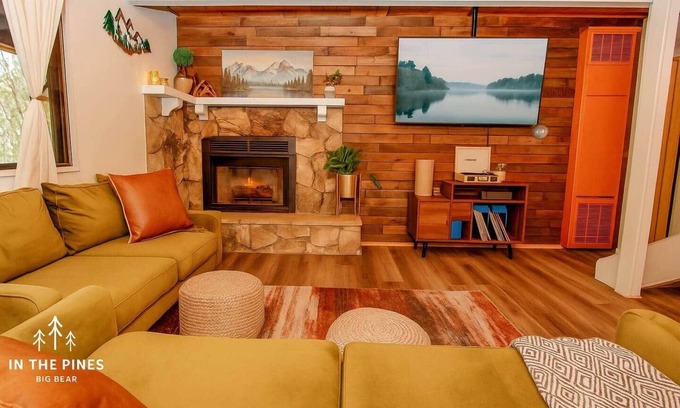 Fawnskin Cabin | In the Pines | Luxury Forrest Cabin *Pet Friendly