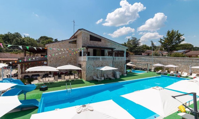 Cassano delle Murge House | In Villa sulla Murgia tre