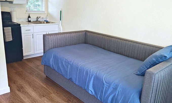 West Colorado Springs Apartment | Inclinescape#4