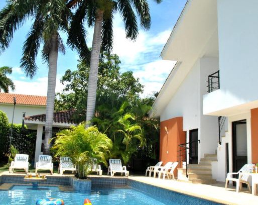 Girardot House | Incluye auxiliar doméstica PISCINA PRIVADA