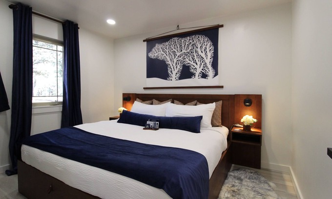 Angel Fire Cabin | Incredible cabin, remodeled, minutes to Resort, fire pit, A/C