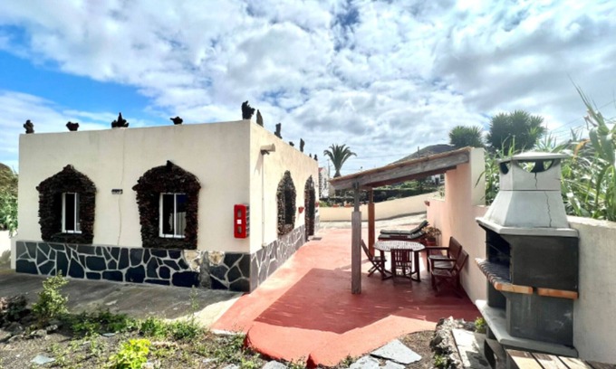 Mocanal Cottage | Incredible Rural House with Beautiful Panoramic Views