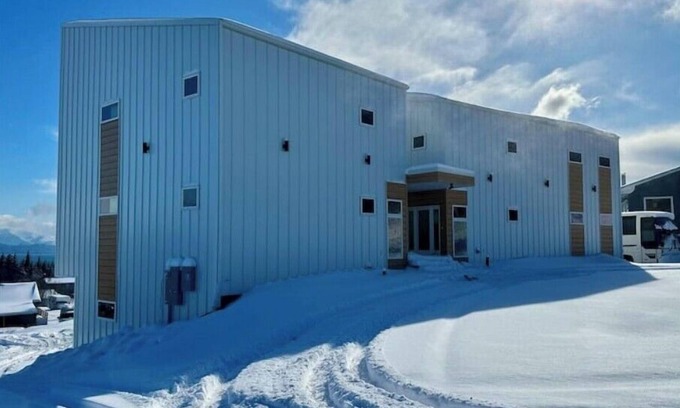 Homer House | Incredible views right in town for big groups, twin brand new houses