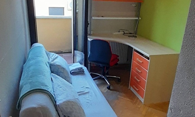 Pinto Bed & Breakfast | Independent room in shared house in Pinto