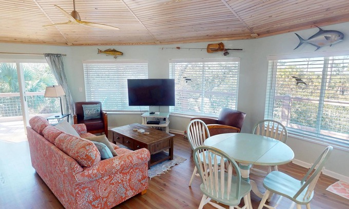 Indian Pass House | Indian Pass 2Bdrm Cottage | Steps from the Beach