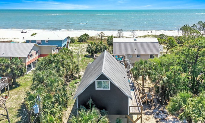 Indian Pass House | Indian Pass, Gulf View, Close To The Beach, Pet Friendly ~ Latitude Adjustment