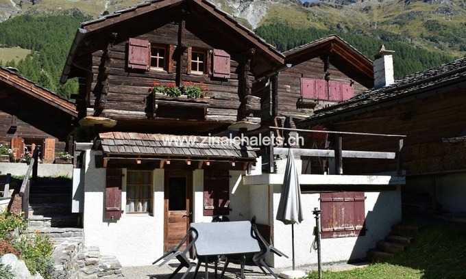 Zinal Ski Chalet | Individual chalet in Zinal - 1 bedrooms with 1 double bed (160x200) - living room - TV broadcasting