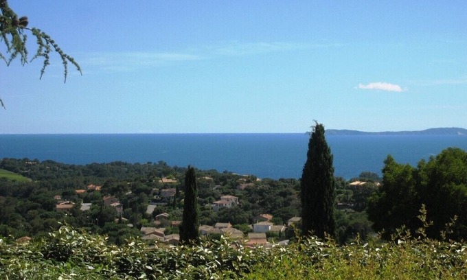 Bezengi House | Individual farmhouse in a domain with swimming pool and tennis court