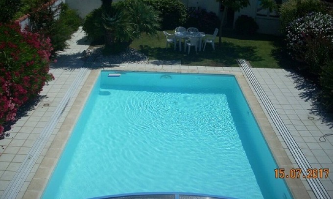 LʼIle-dʼOlonne House | indoor heated swimming pool house