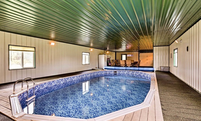 Hermosa House | Indoor Pool & Games: 'Box Canyon Lodge' in Hermosa