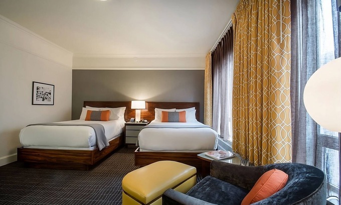 Downtown Portland Hotel | Indulge in Home-Like Comfort! Near Portland Art Museum! Pet-Friendly!