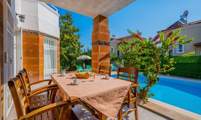 Fethiye City Center Villa | Infinity Beyaz Villa