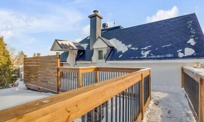 Boischatel Apartment | Initial Wolfe Chutes-montmorency