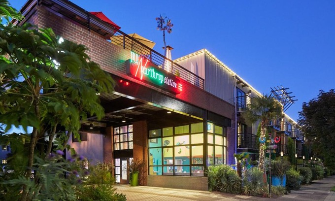 Alphabet Historic District Hotel | Inn at Northrup Station