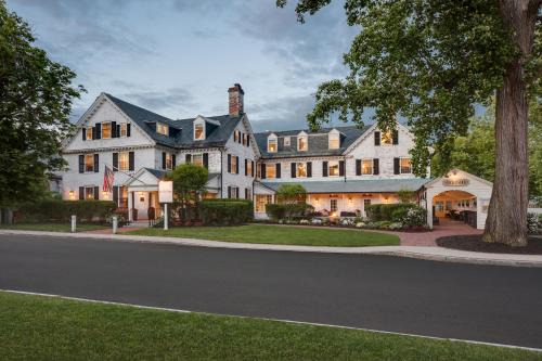 Amherst Center Hotel | Inn on Boltwood