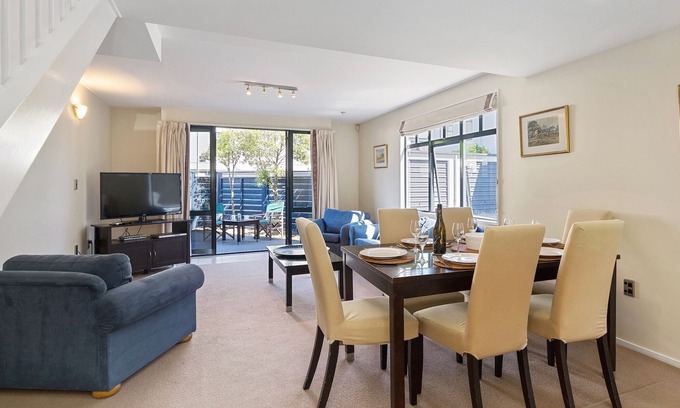 Christchurch City Centre Cottage | Inner City Sanctuary
