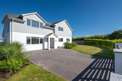 Constantine Bay House | Innisfree