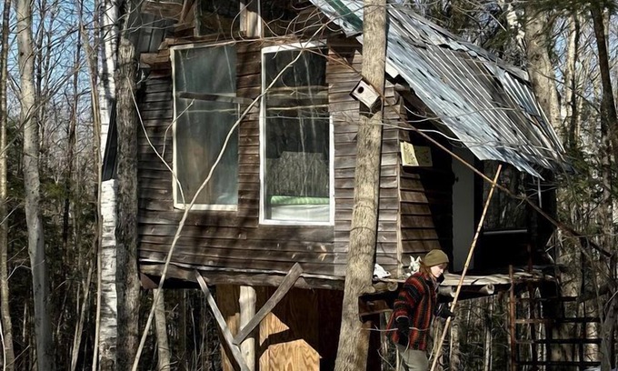 Dorchester RV Rental | Into the Woods: Discover Our Charming Rustic Treehouse in Dorchester, NH