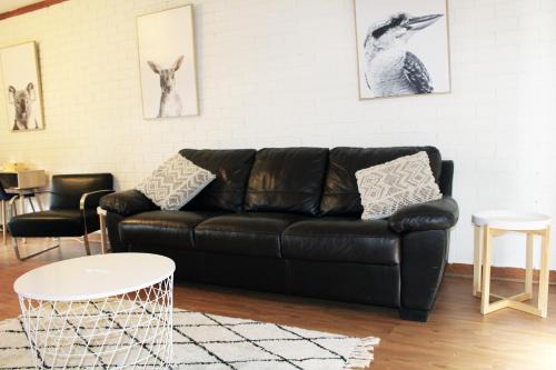 Kingscote Apartment | Investigator Beach Breeze Apartments U2