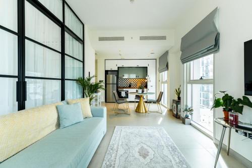 Dubai Apartment | Inviting 2BR with Pool & Pet-Friendly Option