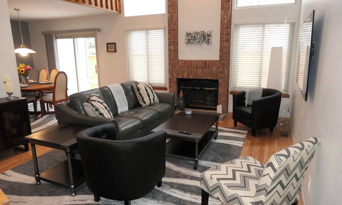 Littleton House | Inviting 3-bedroom townhome in tranquil Centennial. Discount for 1-3 month stays
