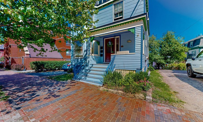 Parkside Apartment | Inviting apartment with full kitchen, porch, convenient location, & fast WiFi