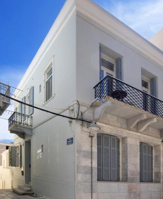 Ermoupoli House | Irene Studios