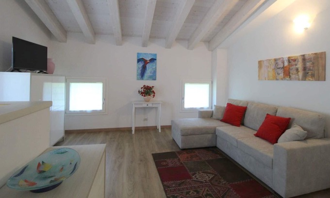 Peraga Apartment | Iris Apartment in Padova Est a few km from Venice and the Euganean Hills