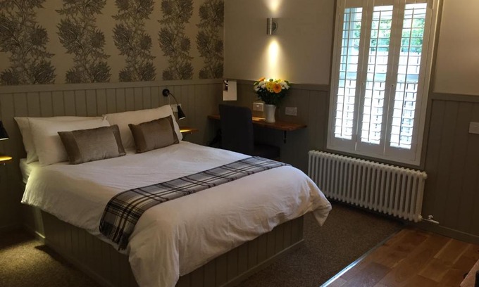 Irvine House | Irvine Bay