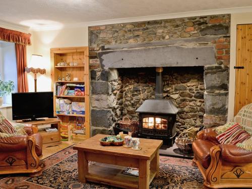 Bont Newydd House | Is Helen Cottage