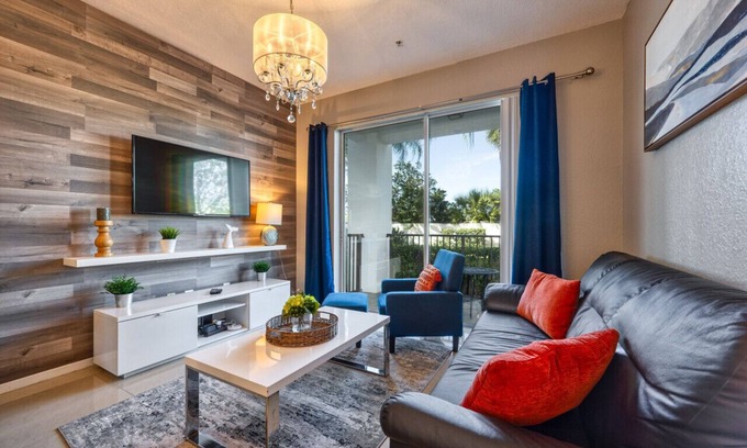 Florida Central Atlantic Coast Apartment | IS1-107 - Orlando Condo Near Disney | 2BR + Mickey-Themed Bedroom