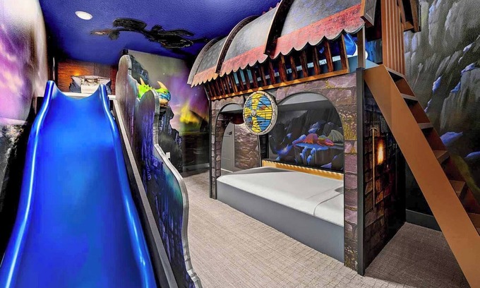 Florida Center House | Isabella’s Island | Peaceful home w pool, luxe BRs - at the center of everything