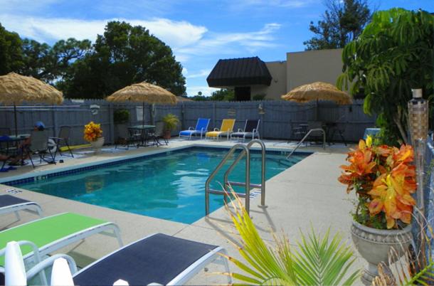 Venice Hotel | Island Breeze Inn - Venice
